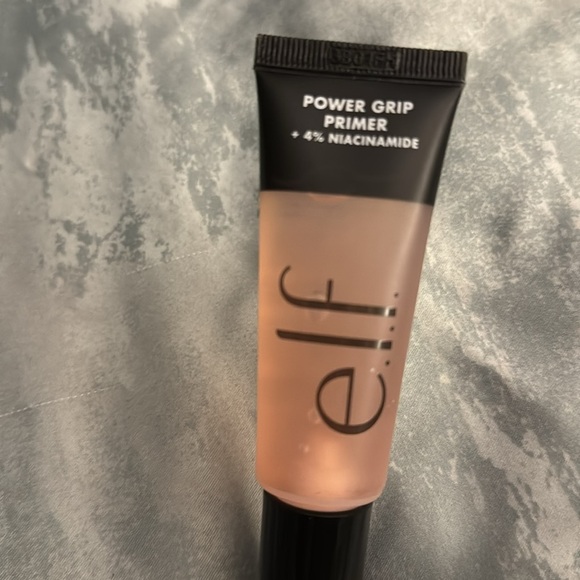 Elf power grip primer 4% niacinamide - Picture 6 of 7